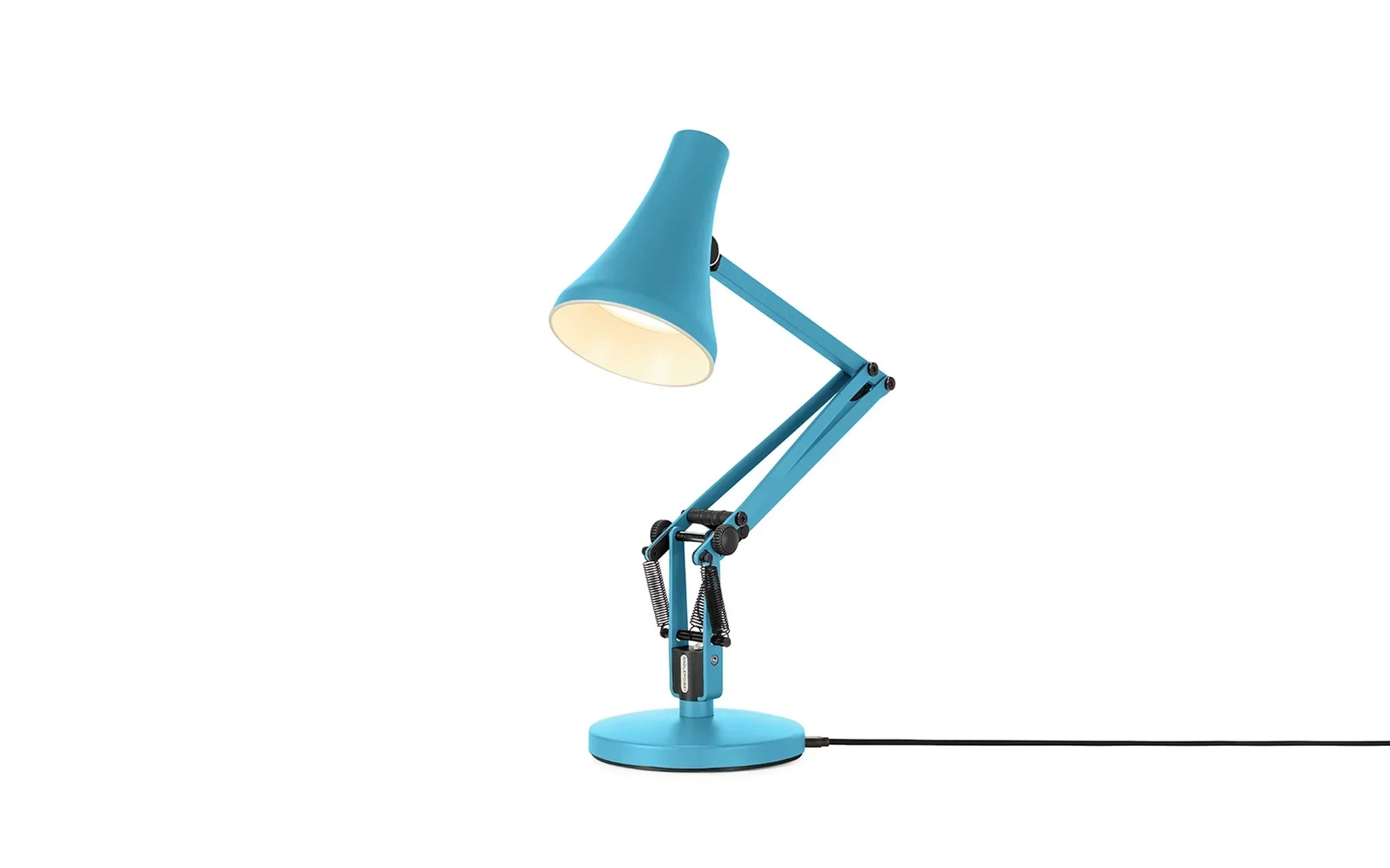 Anglepoise Lamp: Engineering as Aesthetic in Iconic Design