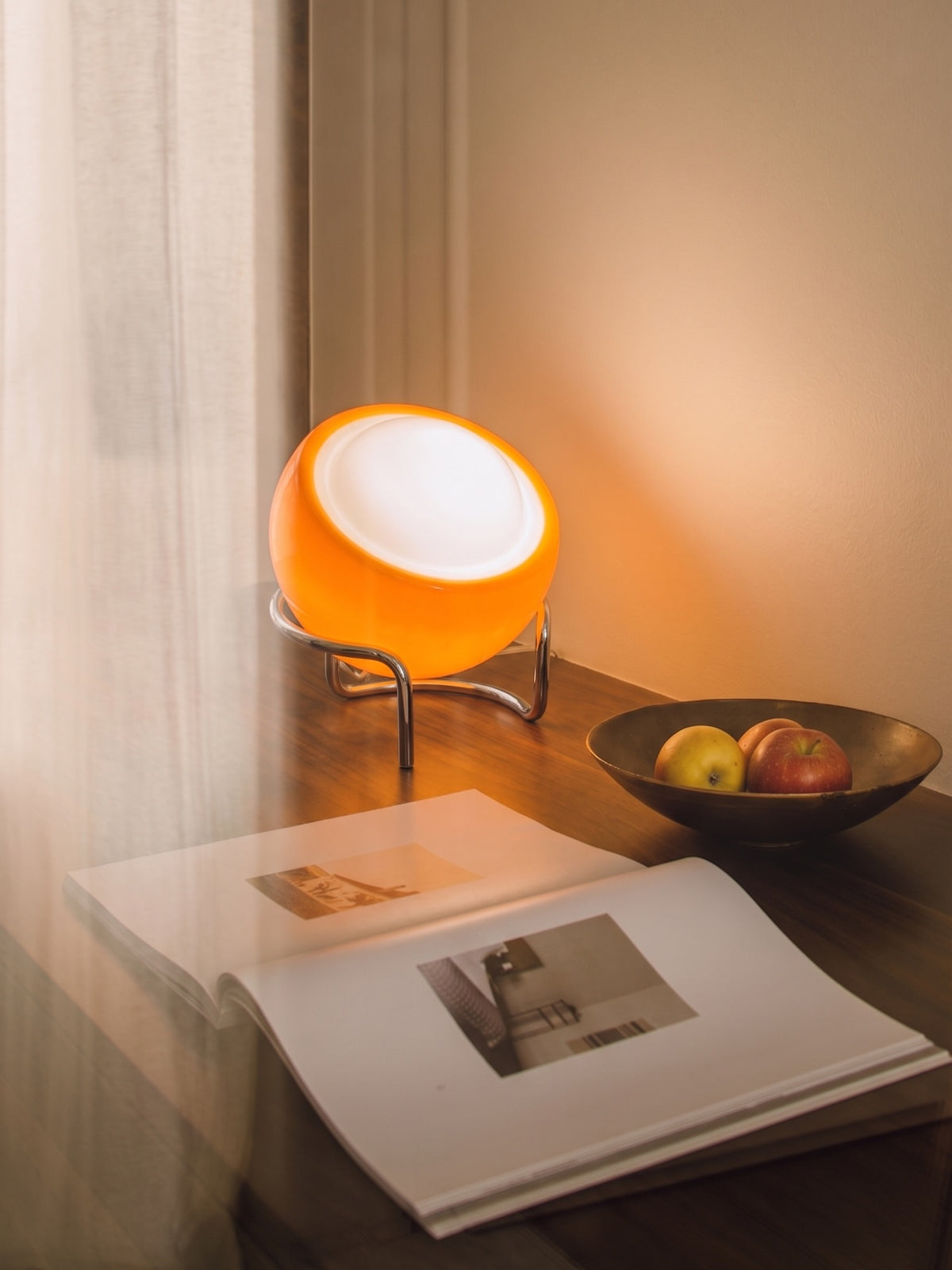 Bauhaus Egg Lamp – Retro Table Lamp, LED Corded Light