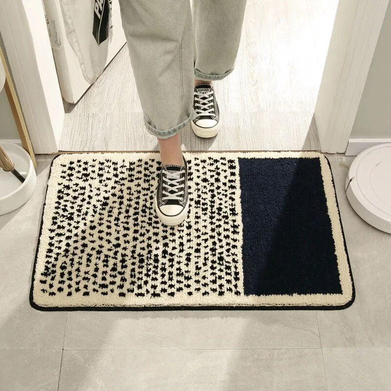 Nordic Bath Mat – Hand Crafted Abstract Plush Rug