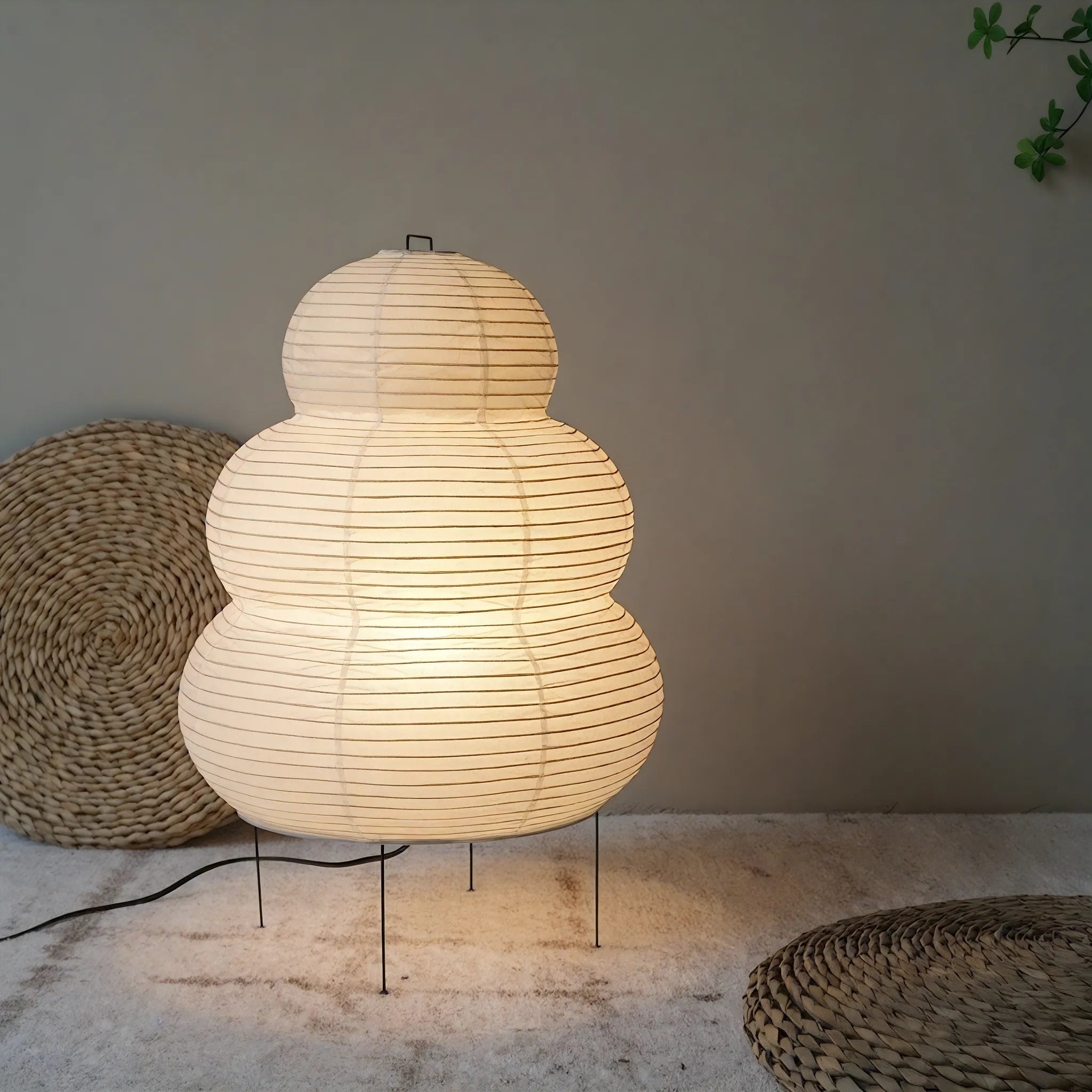 PAPPERSLYKTA | Sculptural Paper Table Lamp