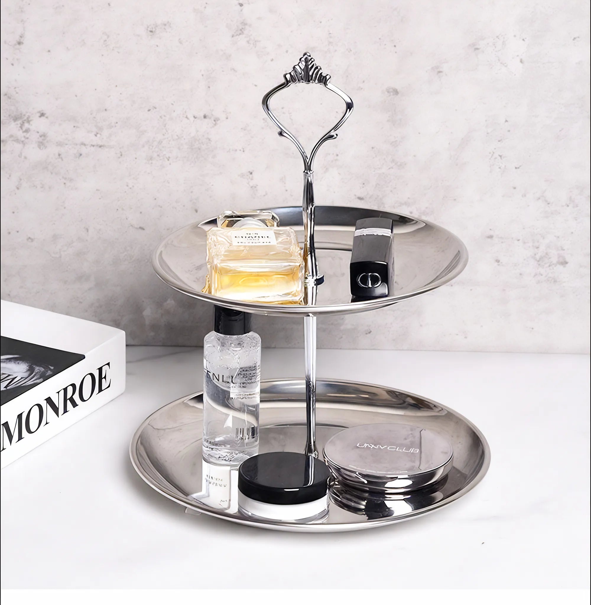 GLANS | Multi-Tiered Metal Stand