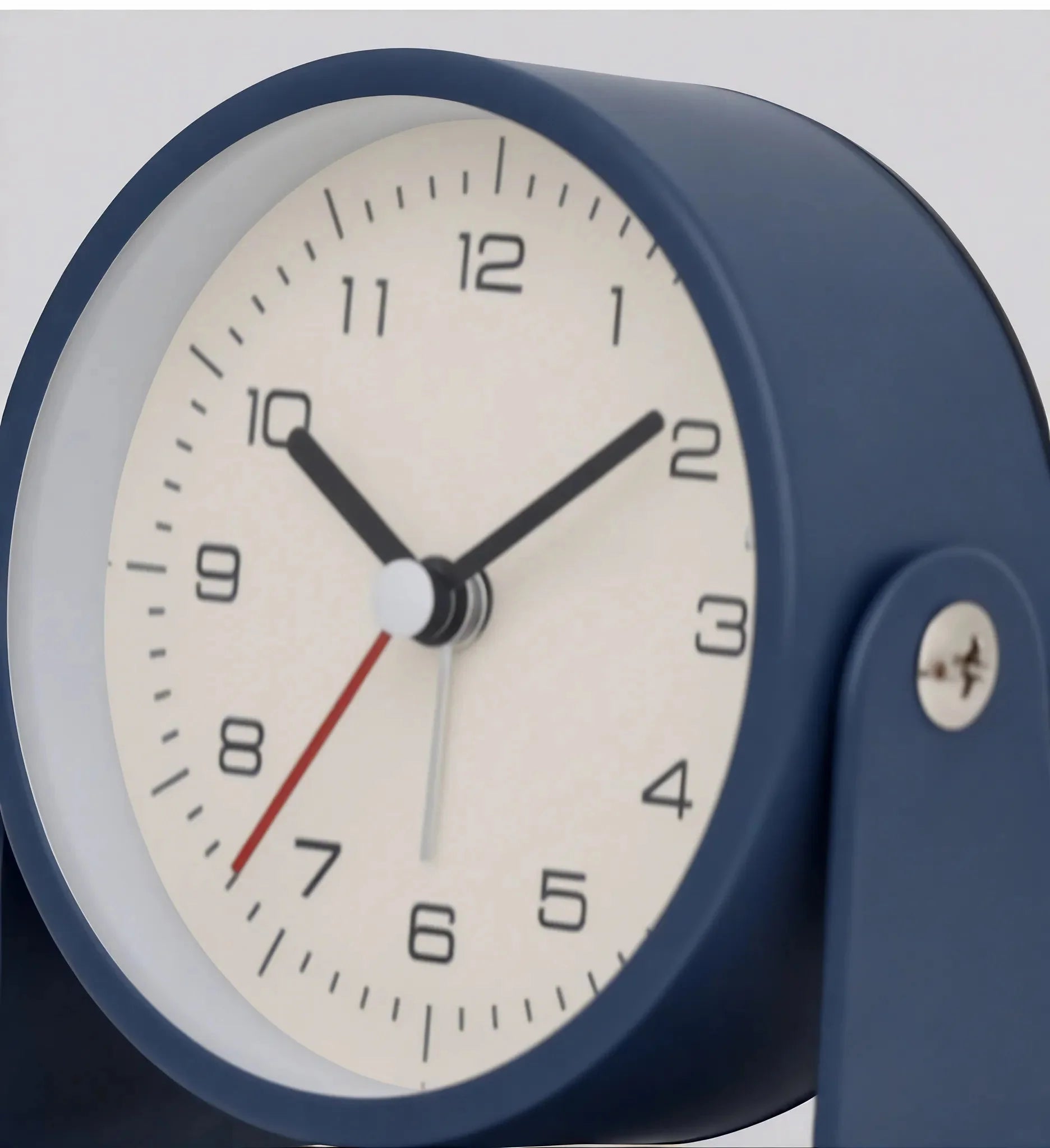 CLASSIC POP | Retro-Chic Silent Alarm Clock