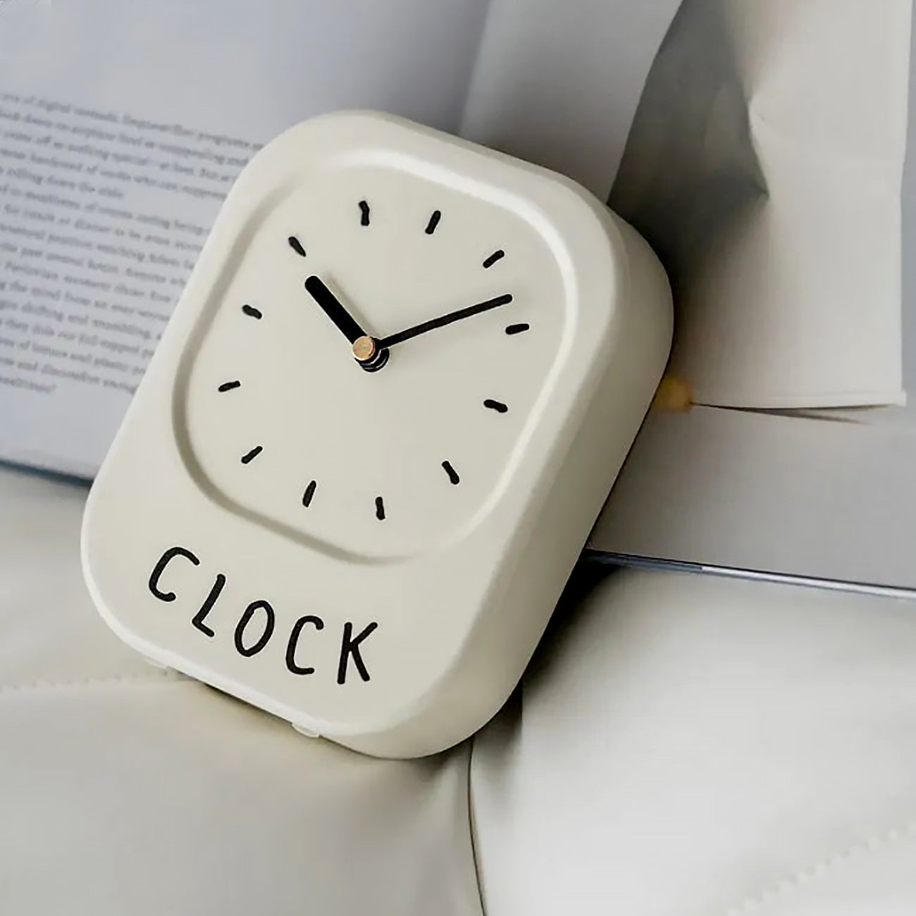Minimalist Clock – Simple Cream White Contemporary Style