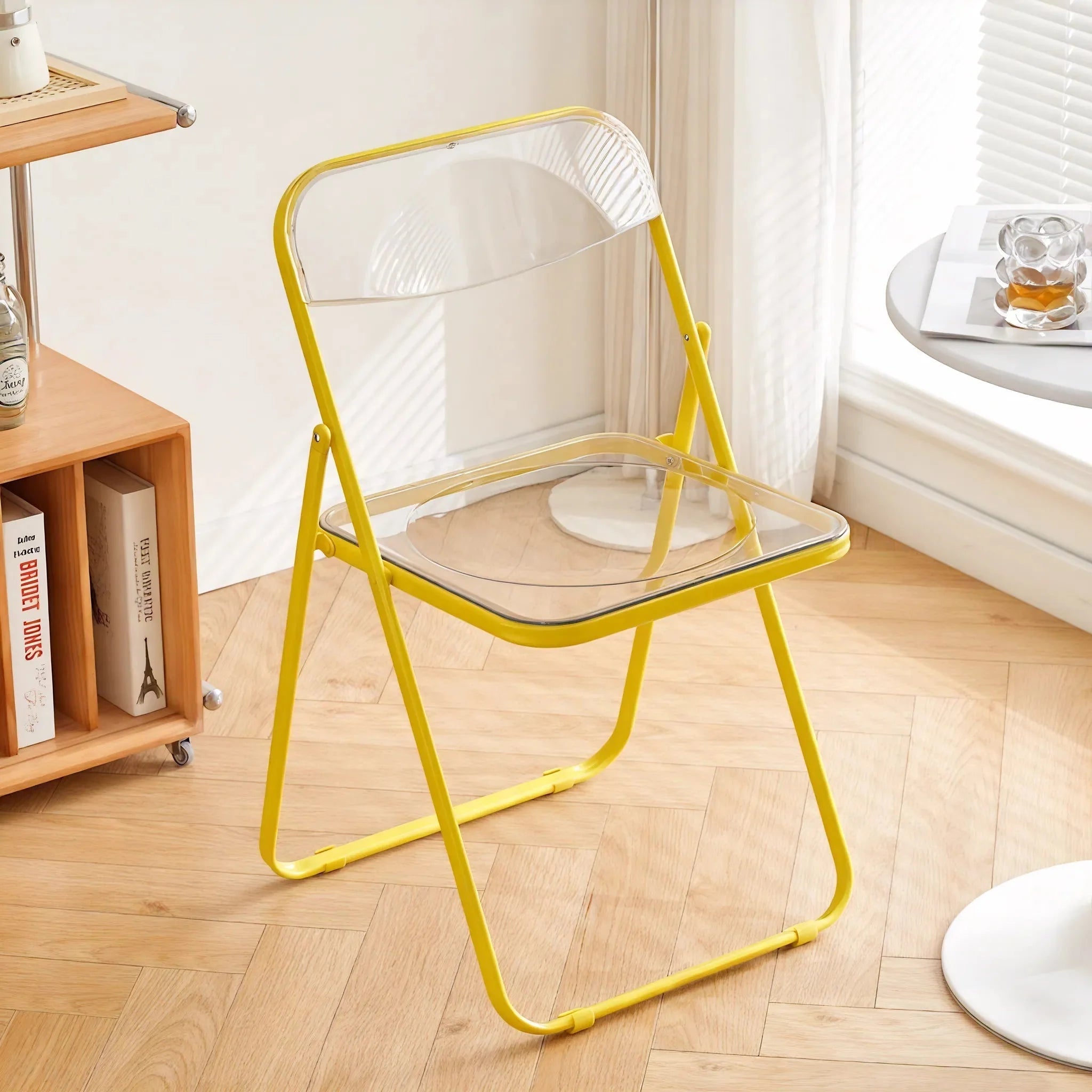 CRYSTAL POP | The Transparent Foldable Chair