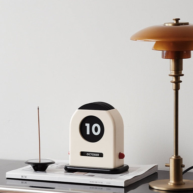 Wooden Retro Calendar - Nordic Designer Wood Craft