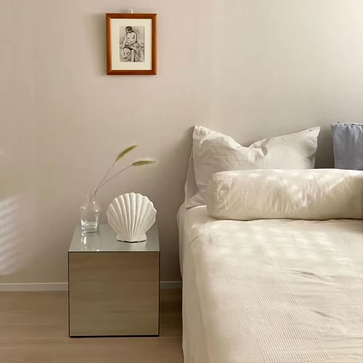 Mirror Cube Table – Modern Acrylic Coffee Table
