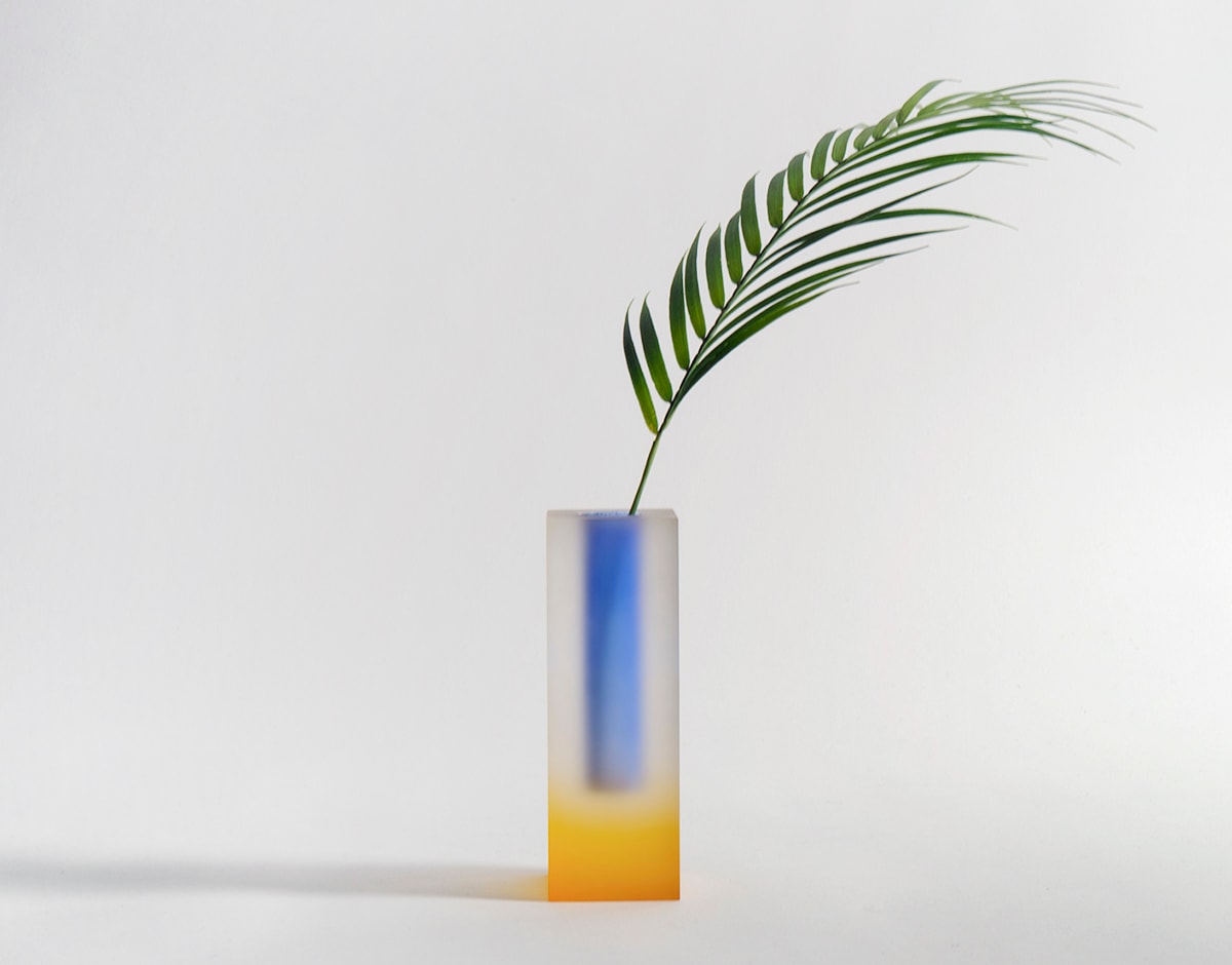 Modern Rainbow Pillar Bud Vase Decorative Acrylic Tabletop Vase