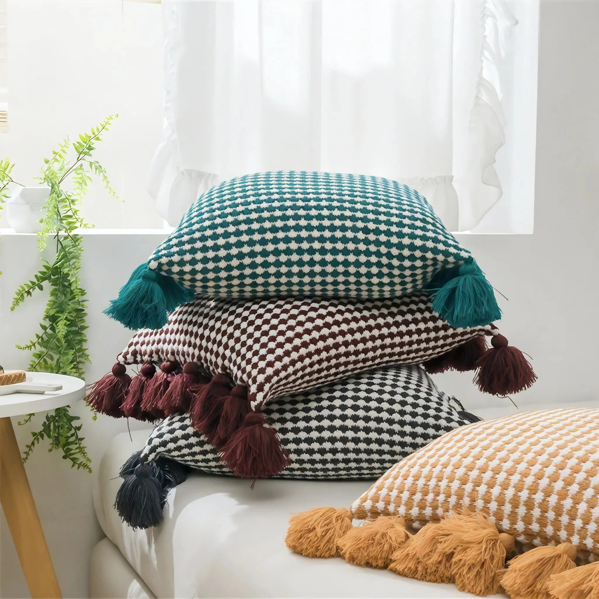TASSEL | Geometric Knitted Retro Cushion