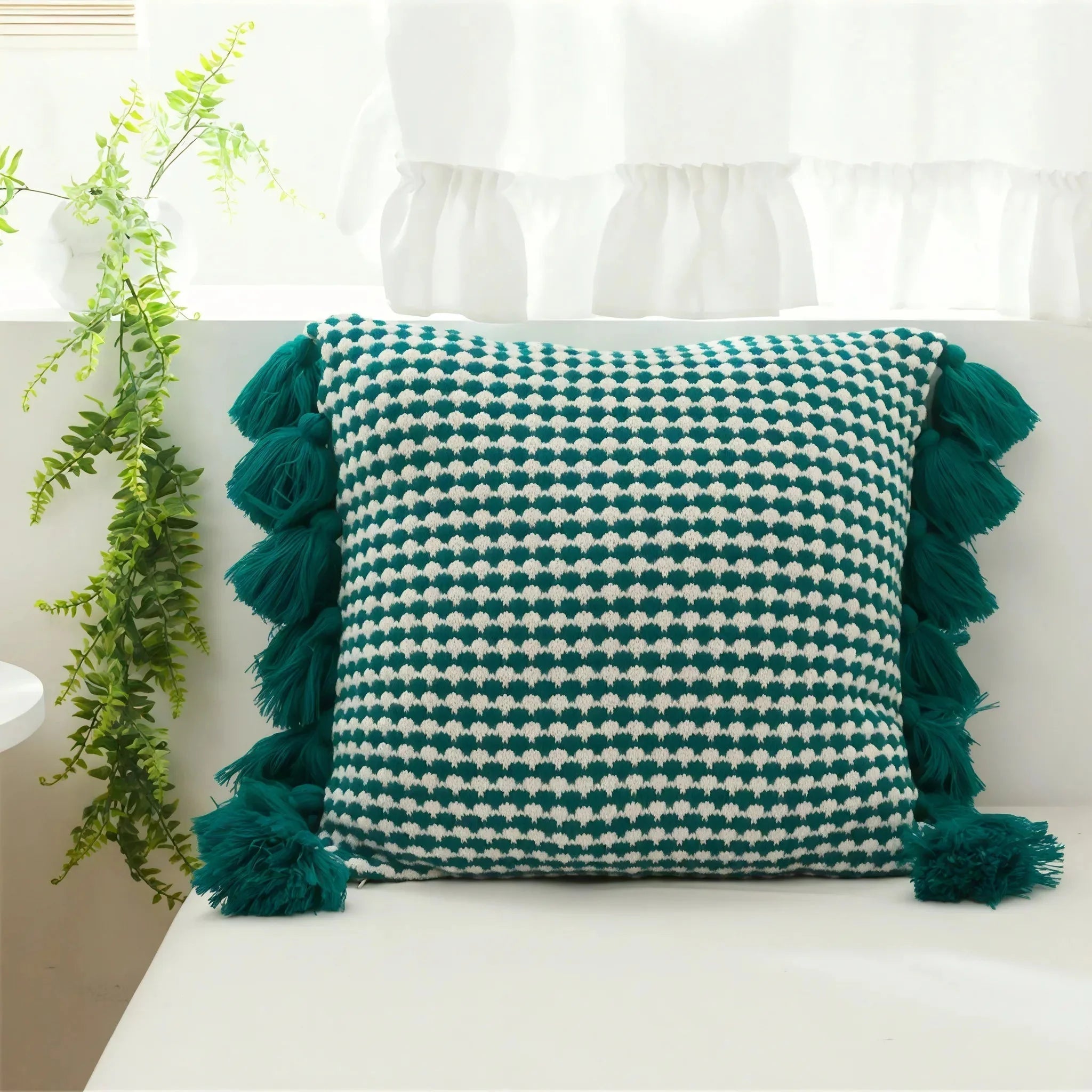 TASSEL | Geometric Knitted Retro Cushion