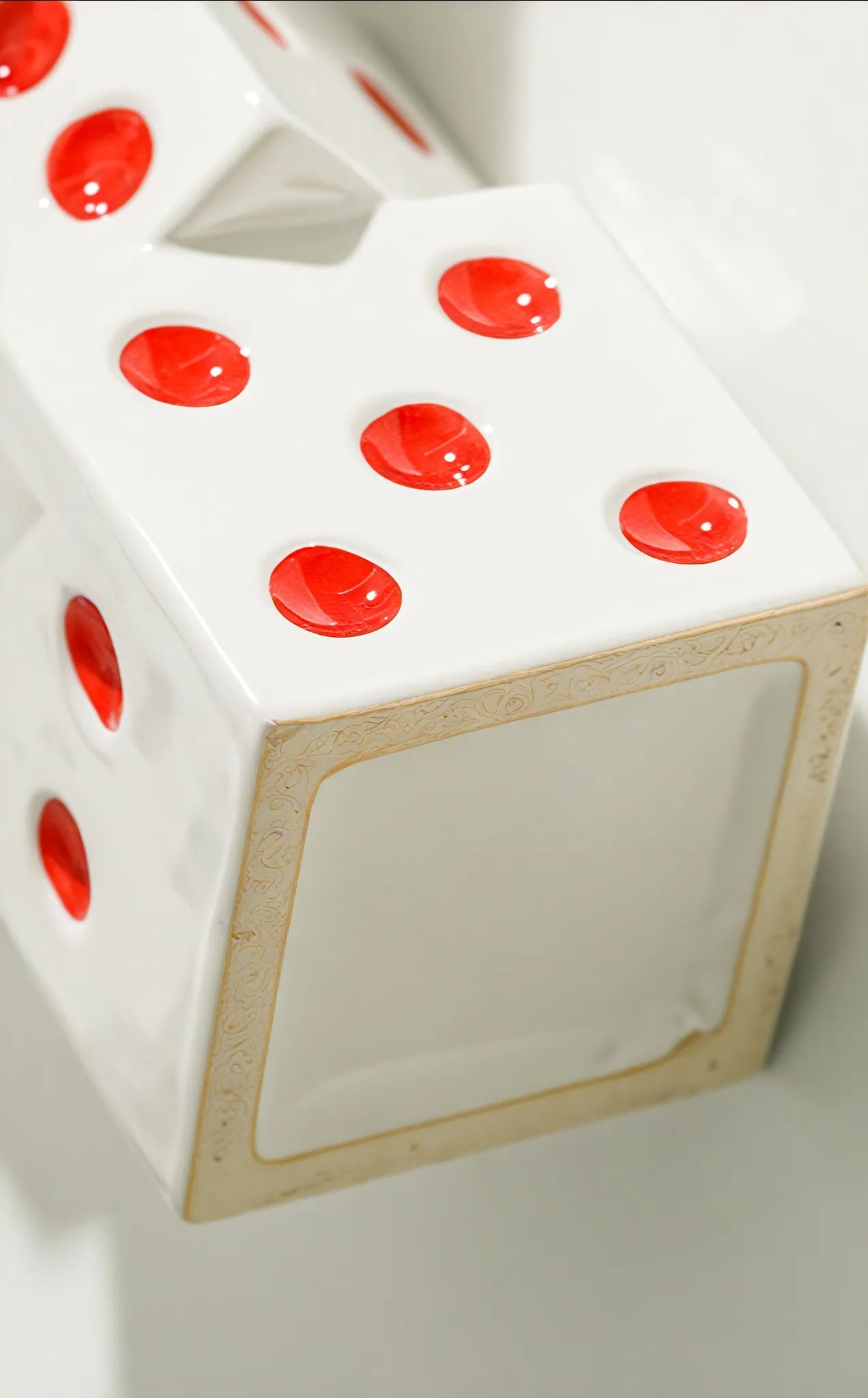 TÄRNING | Geometric Ceramic Vessel