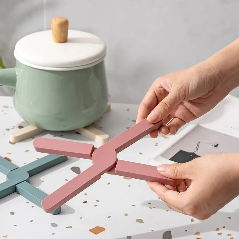 Foldable Silicone Coaster – Portable Non Slip Drink Mat