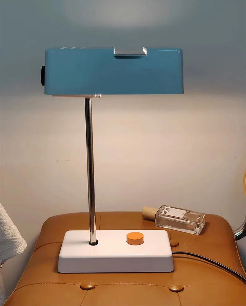 Retro Industrial Table Lamp – Bauhaus Lighting Metal Design