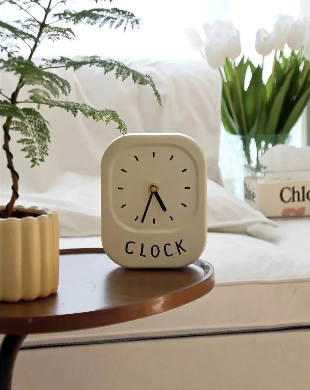 Minimalist Clock – Simple Cream White Contemporary Style