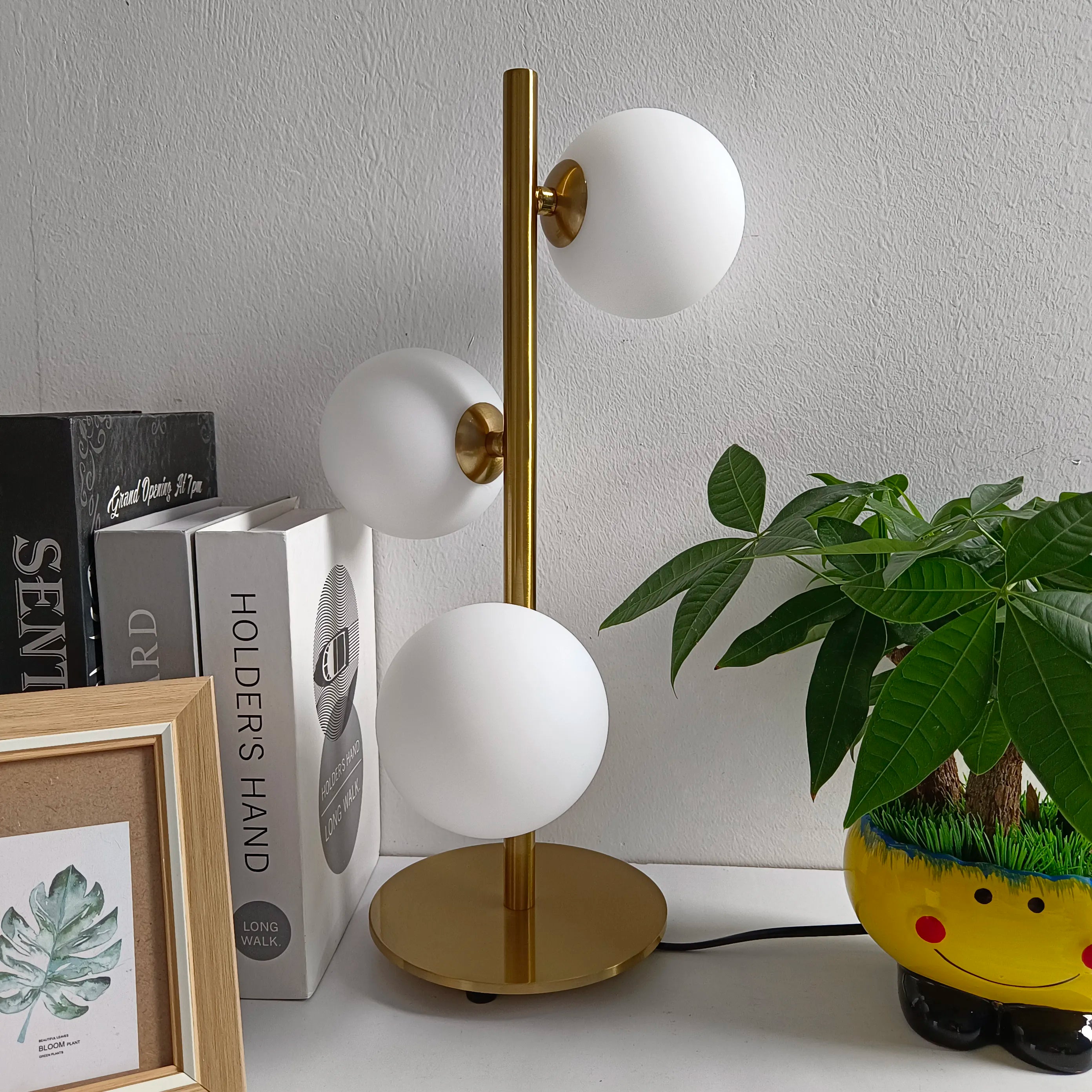 Triple Ball Table Lamp - Modern LED Lighting