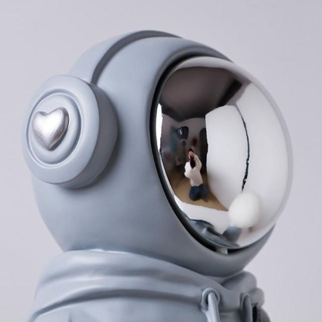 Astronaut Floor Statue Ceramic Sculpture With Moon Lamp