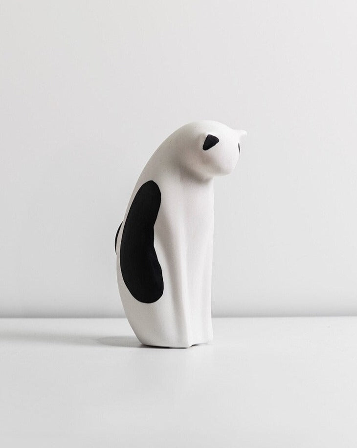 Minimalistic Cat Sculpture - Modern Sitting Figurine