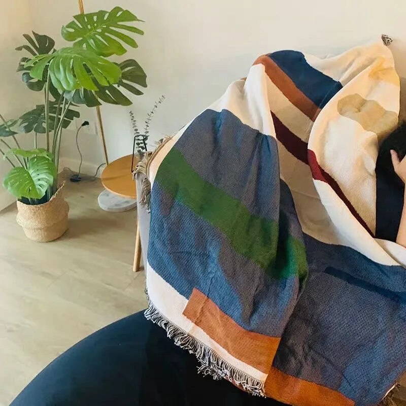 Minimalist Throw Blanket - Geometric Soft Cozy Design