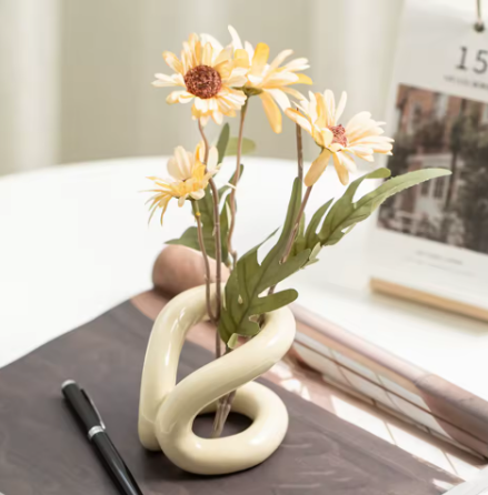 Ceramic Knot Vase | Modern Decor & Organizer by Atelier Oro