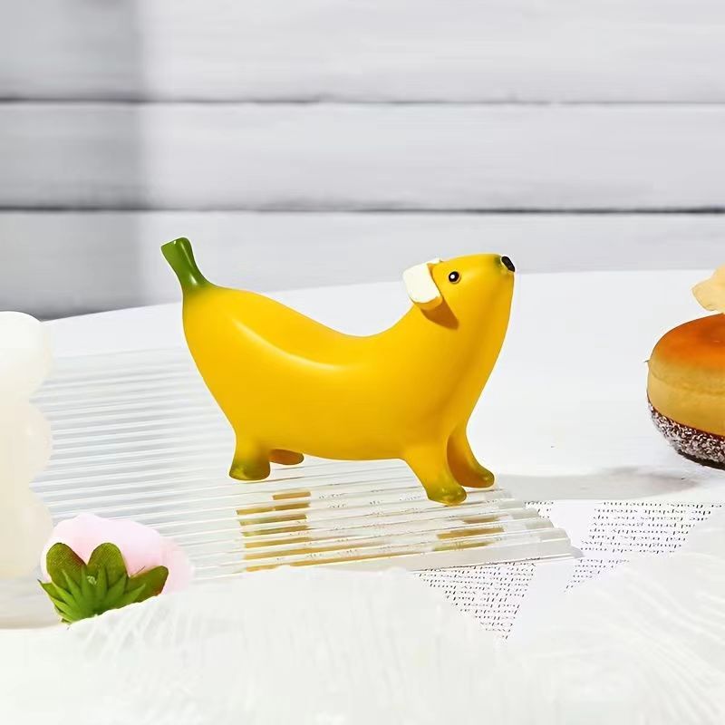 Funny Banana Dog Statue – Quirky Garden Decor