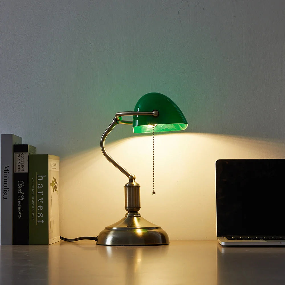 Vintage Banker Lamp - Classic Table Lamp With Curved Glass Shade