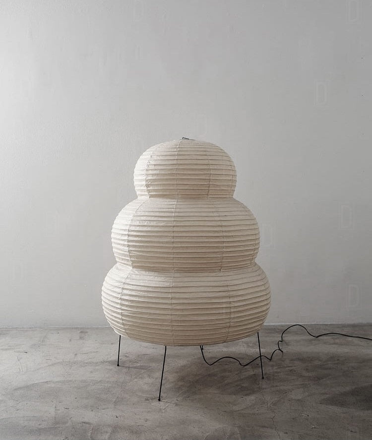 Japanese Floor Lantern – Curvy Wabi-Sabi Decor Lamp