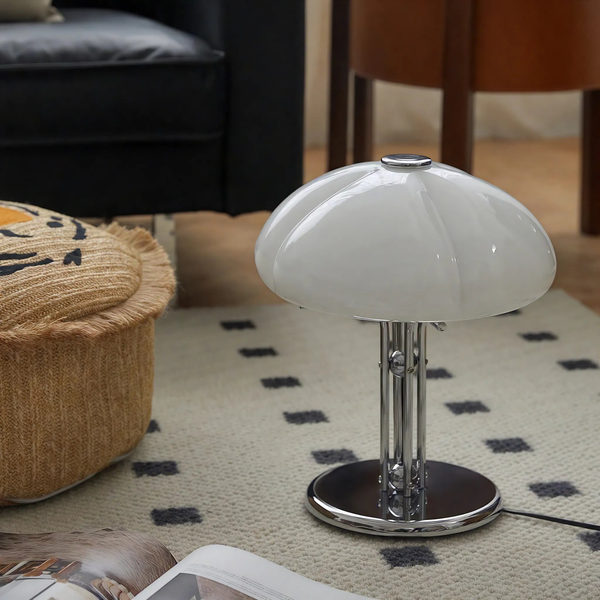 GLÖD | Table Lamp with Glass Shade