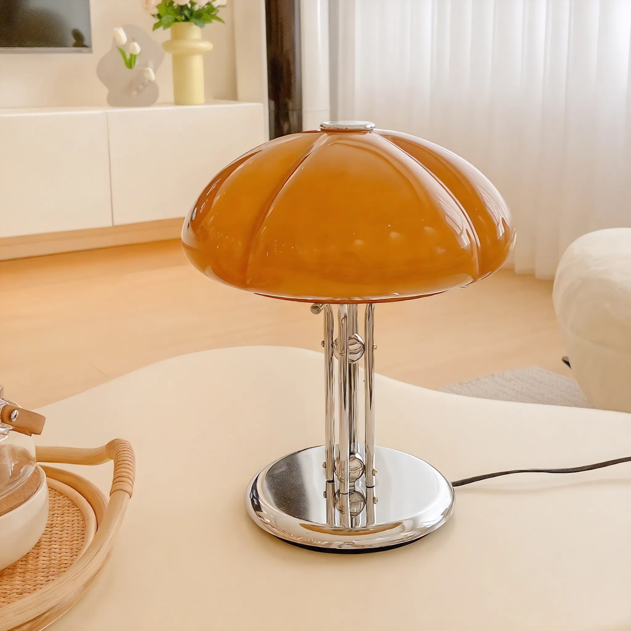 GLÖD | Table Lamp with Glass Shade