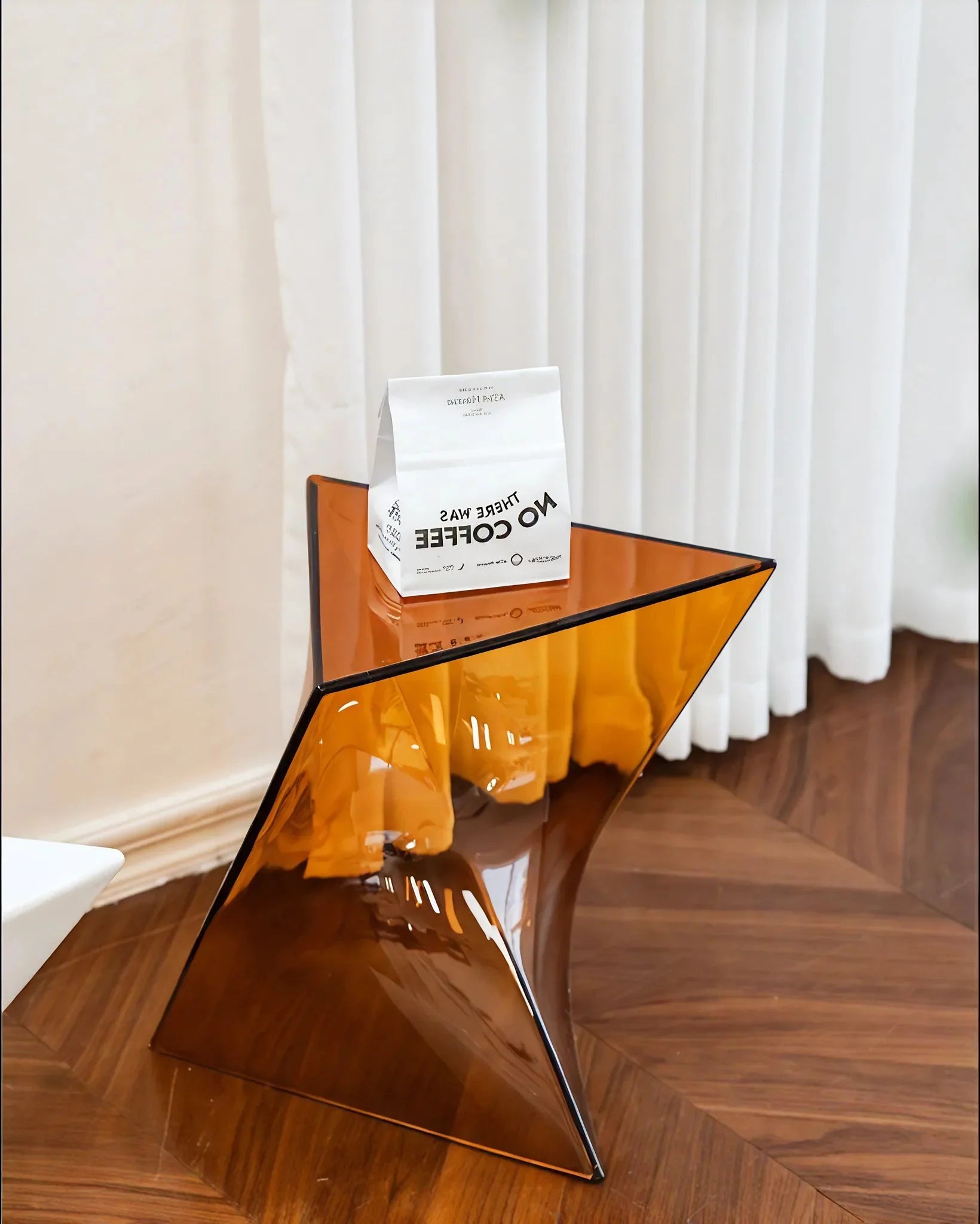 TWIST-CUBE | Nordic Sculptural Acrylic Table
