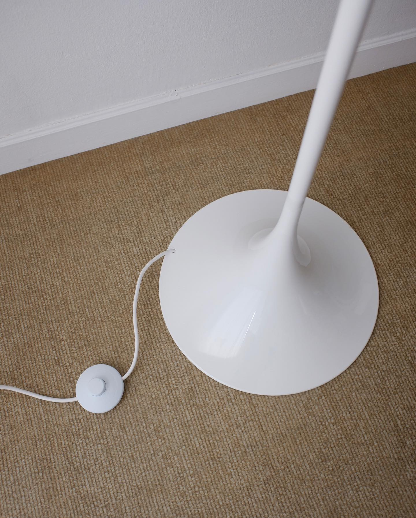 SVAMP | Mushroom-Inspired Floor Lamp