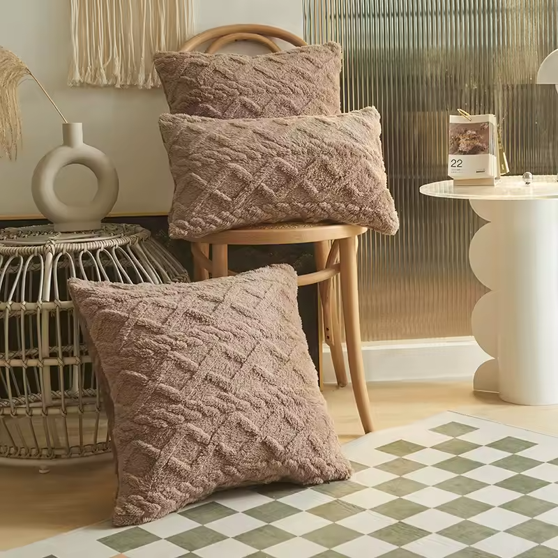 TWIST & PLUSH | Vintage Knitted Faux Wool Cover