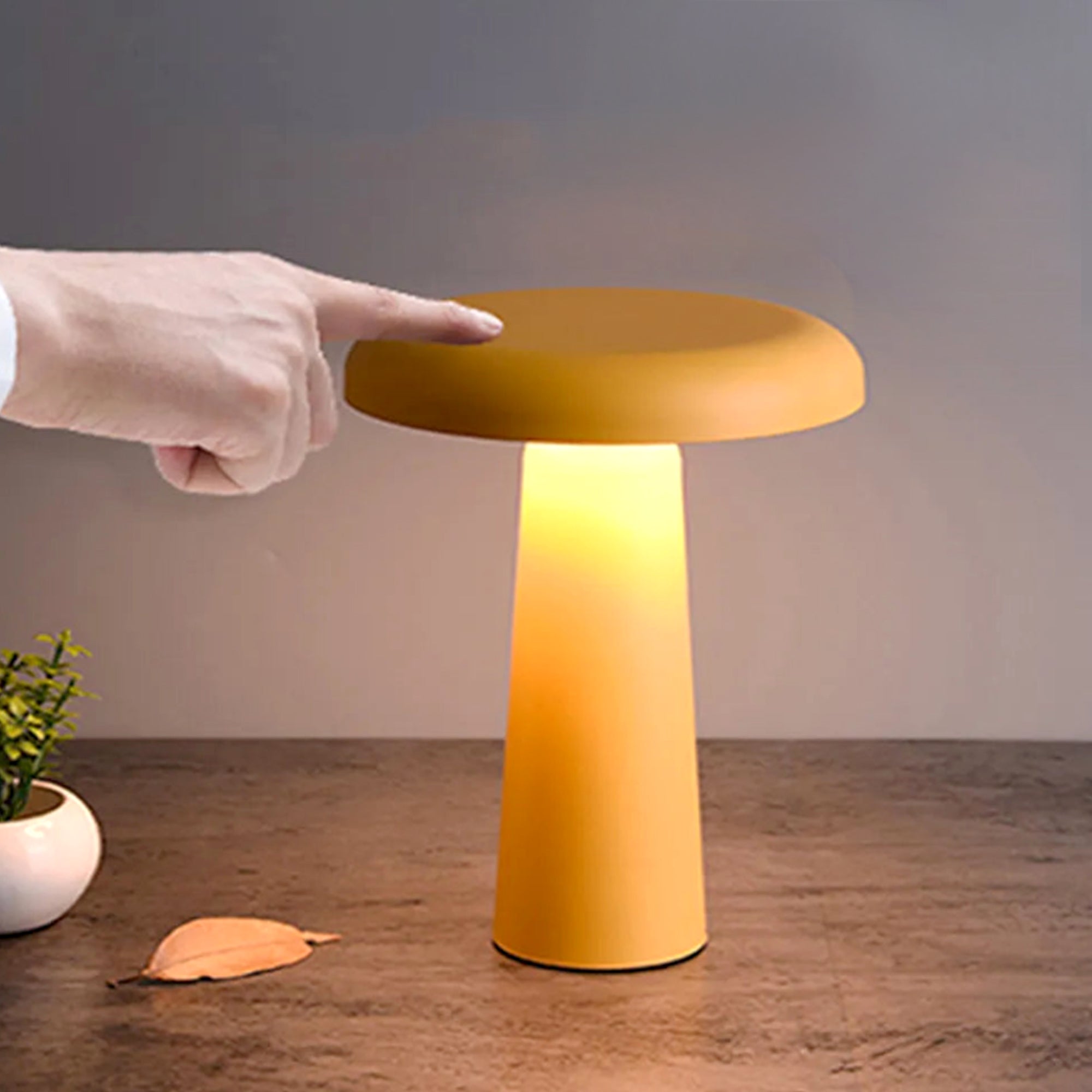 Mushroom Touch Lamp - Cordless Table Lamp With Tiltable Design
