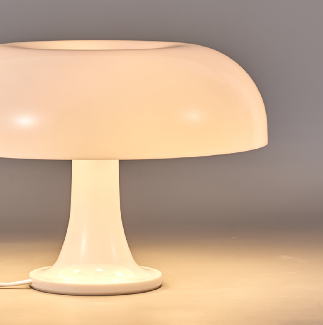 Mushroom Table Lamp – Wide Cream Pink Soft Glow Fixture
