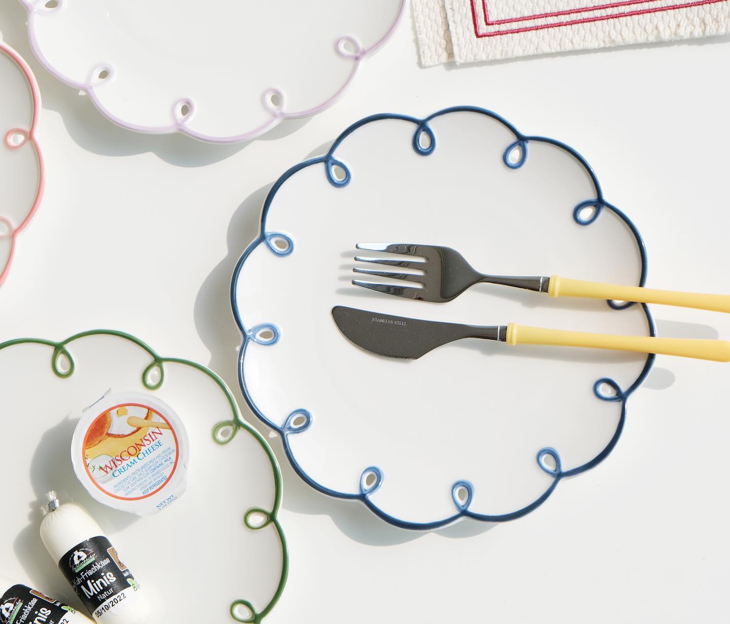 MARIS | Scalloped Ceramic Dining Set