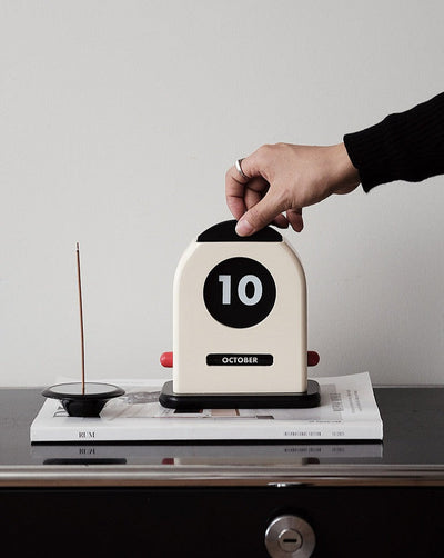 Wooden Retro Calendar - Nordic Designer Wood Craft