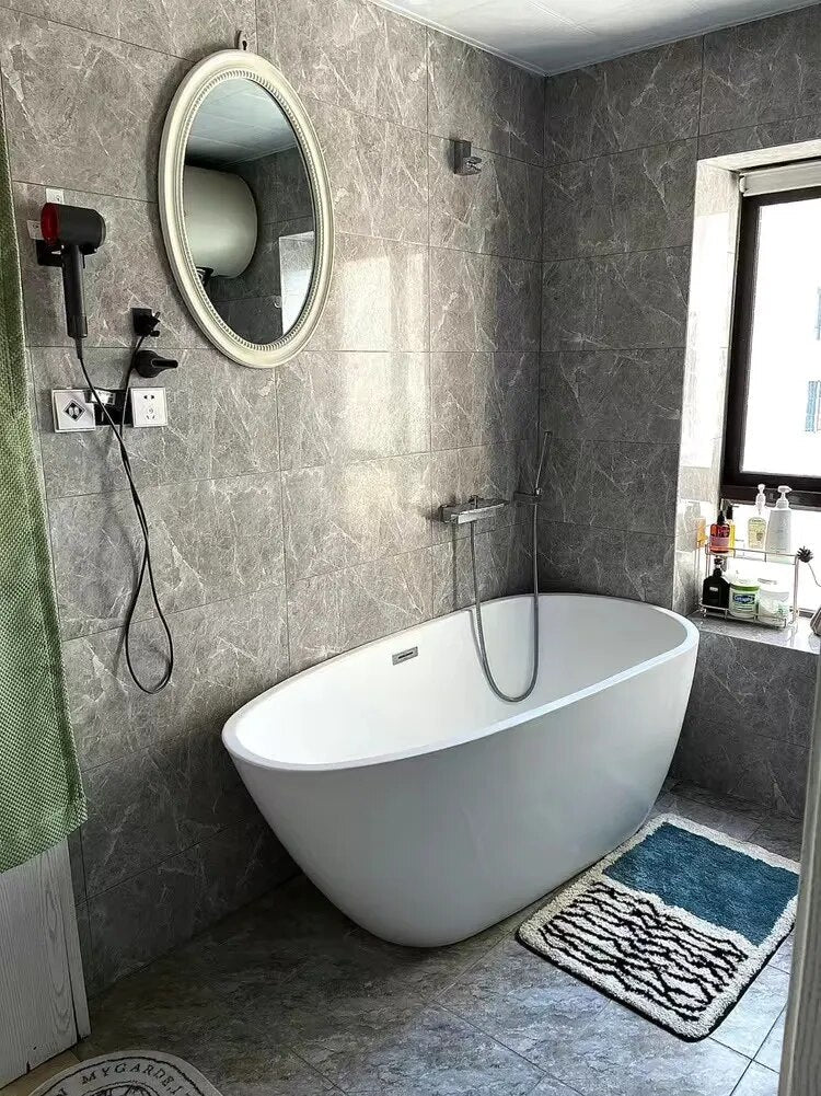 Nordic Bath Mat – Hand Crafted Abstract Plush Rug