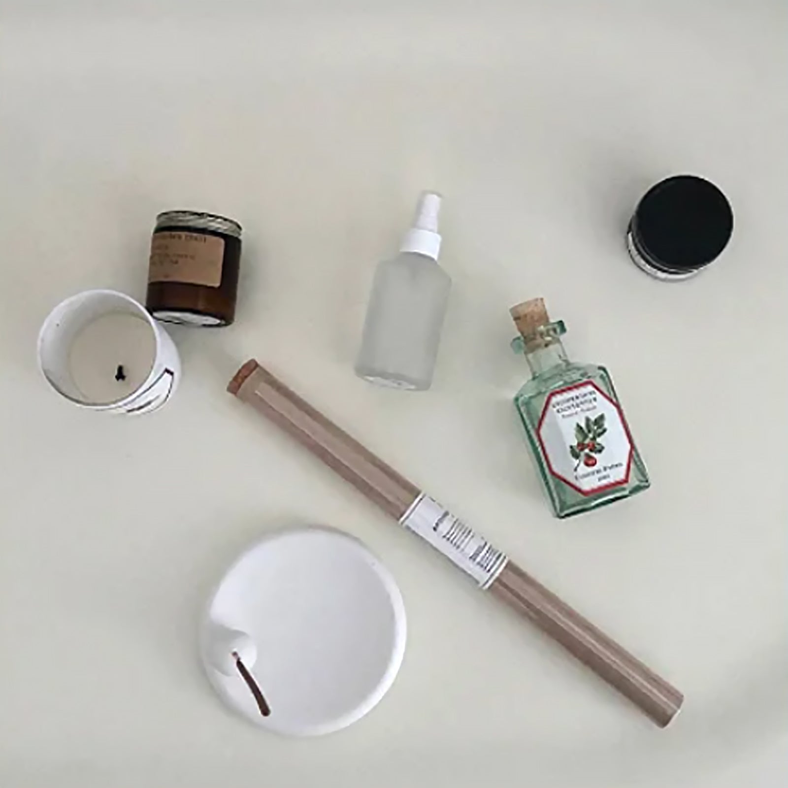 Ceramic Incense Holder – Handcrafted Minimalist Decor