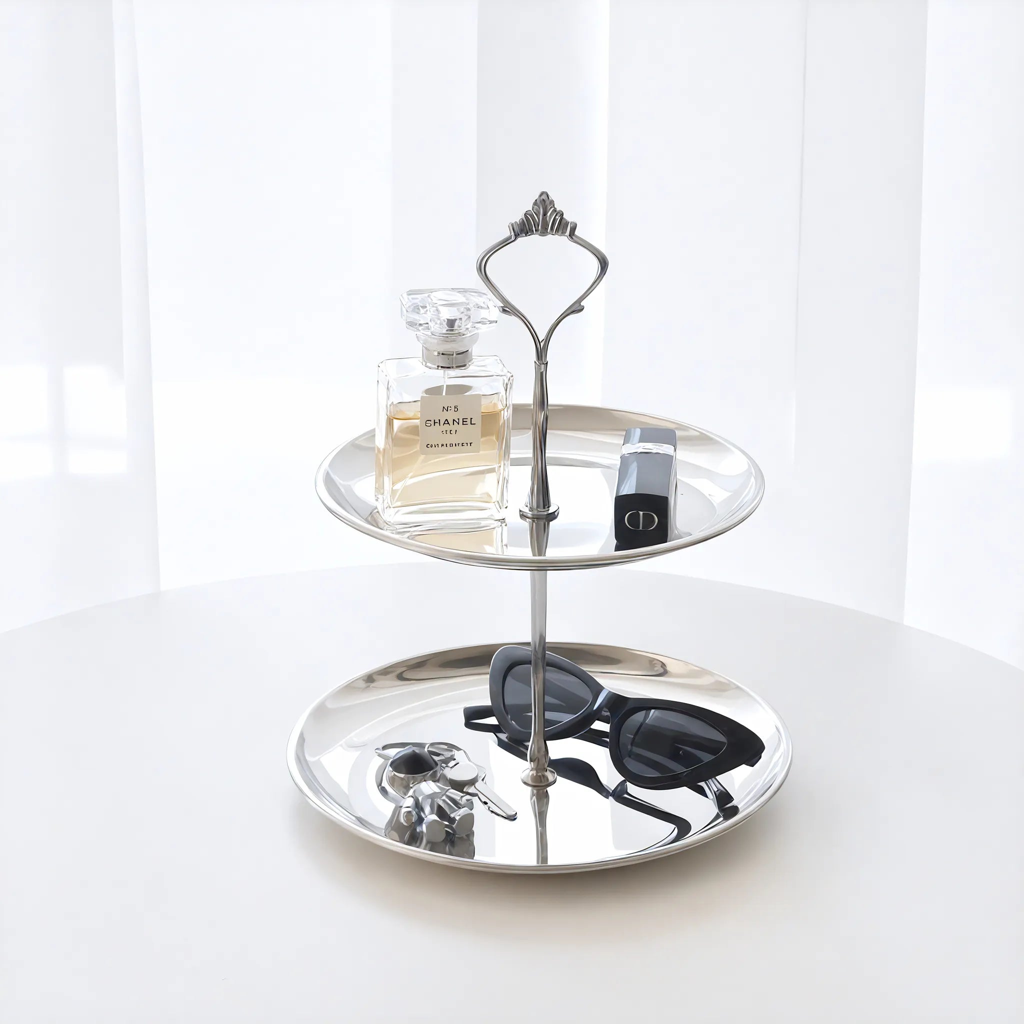 GLANS | Multi-Tiered Metal Stand