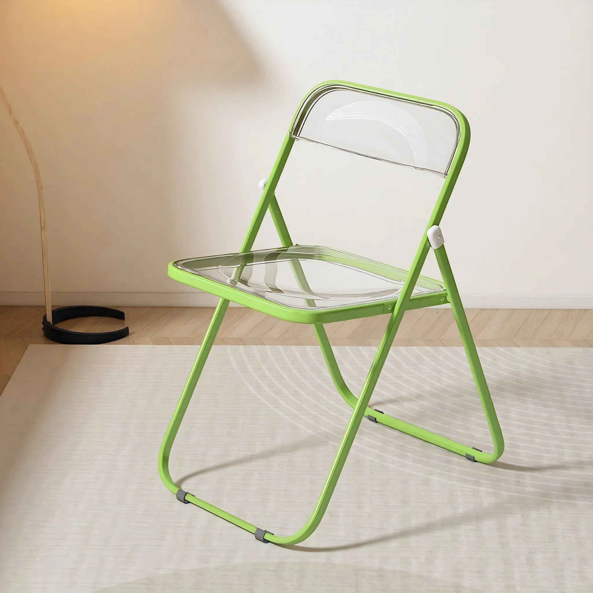 CRYSTAL POP | The Transparent Foldable Chair