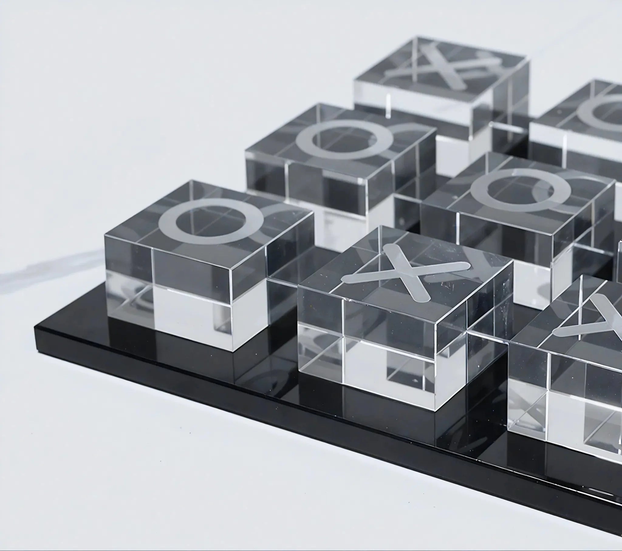 CRYSTAL-PLAY | Luxurious K9 Crystal Tic-Tac-Toe Set