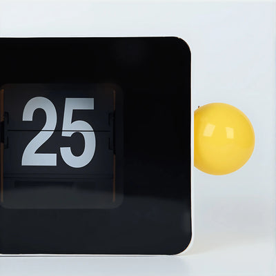 BLADDRA | Mechanical Flip Clock