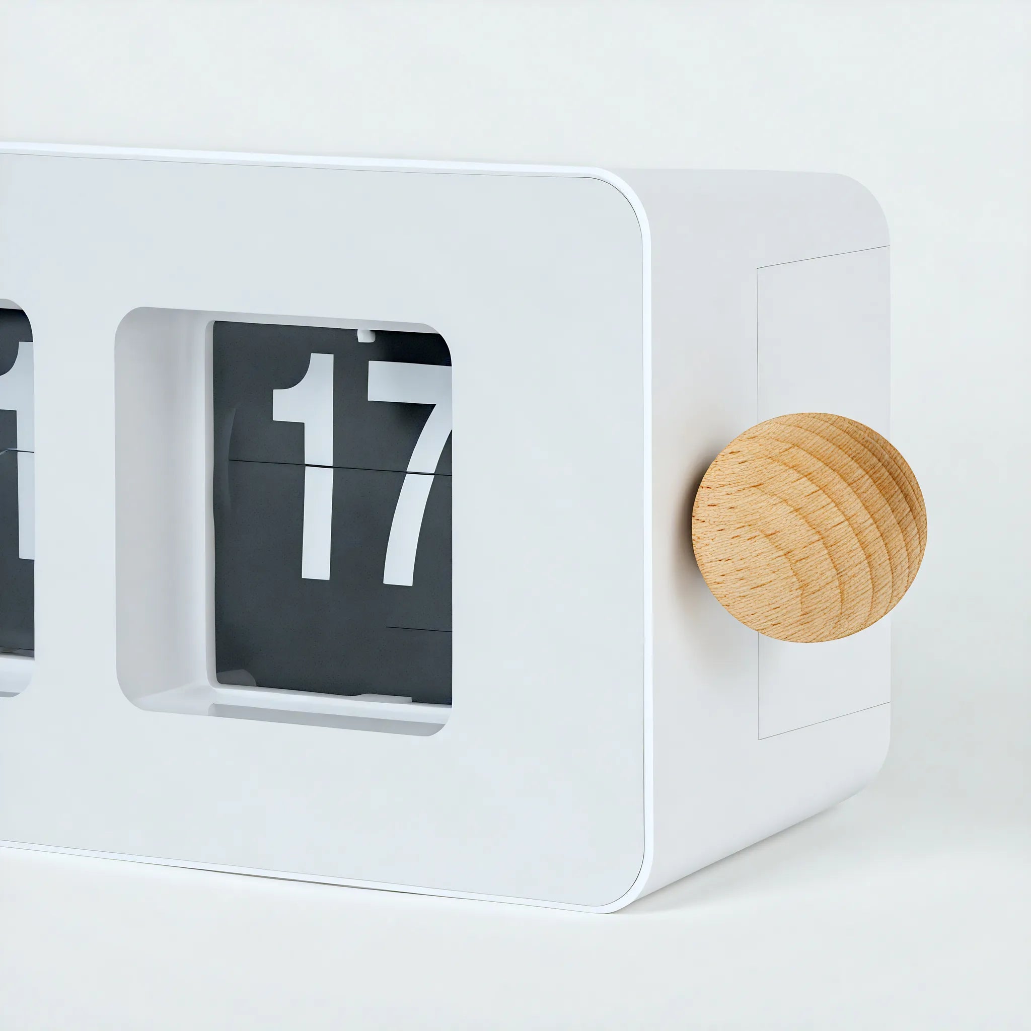 BLADDRA | Mechanical Flip Clock