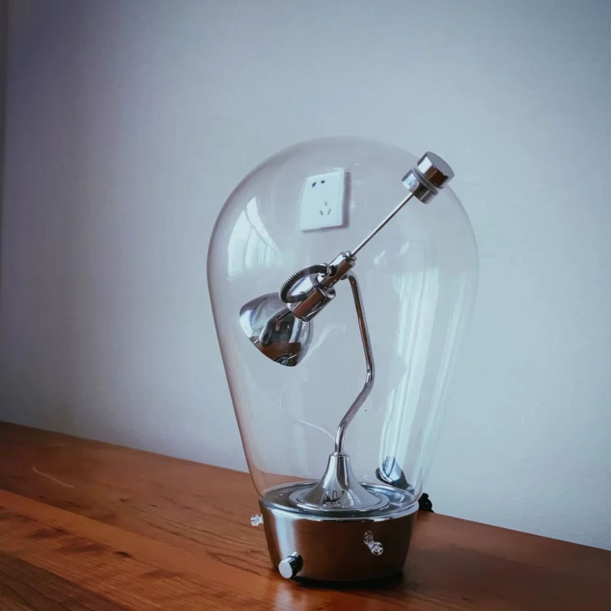 GLASS-WHISPER | Sculptural Chrome & Glass Illumination