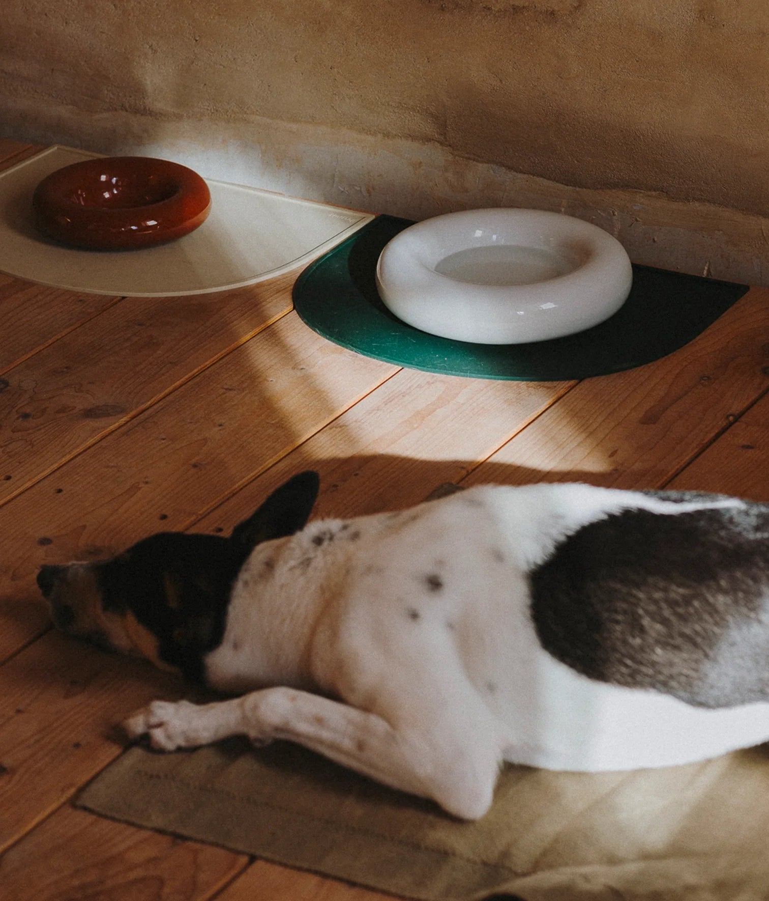 White ceramic bowl