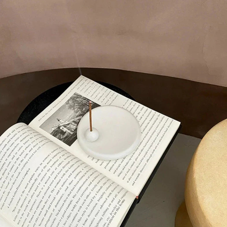 Ceramic Incense Holder – Handcrafted Minimalist Decor