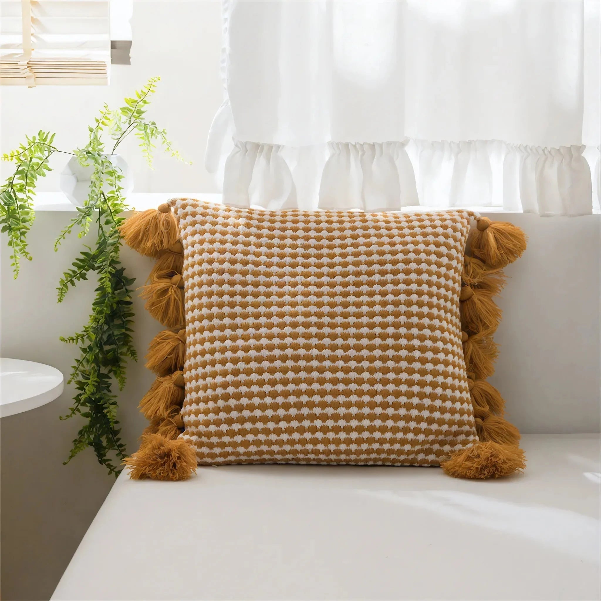 TASSEL | Geometric Knitted Retro Cushion