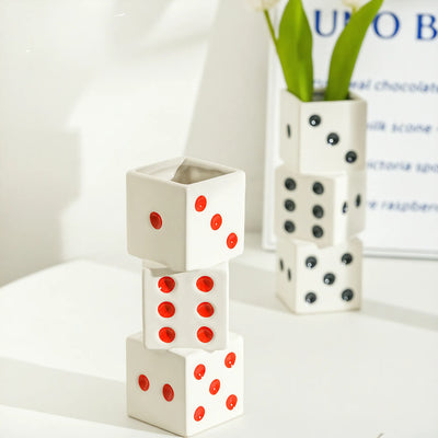 TÄRNING | Geometric Ceramic Vessel