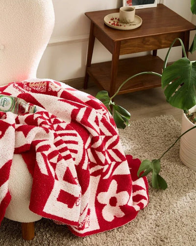 Knitted Throw Blanket – Cozy Holiday Throw, Soft Polyester Knit