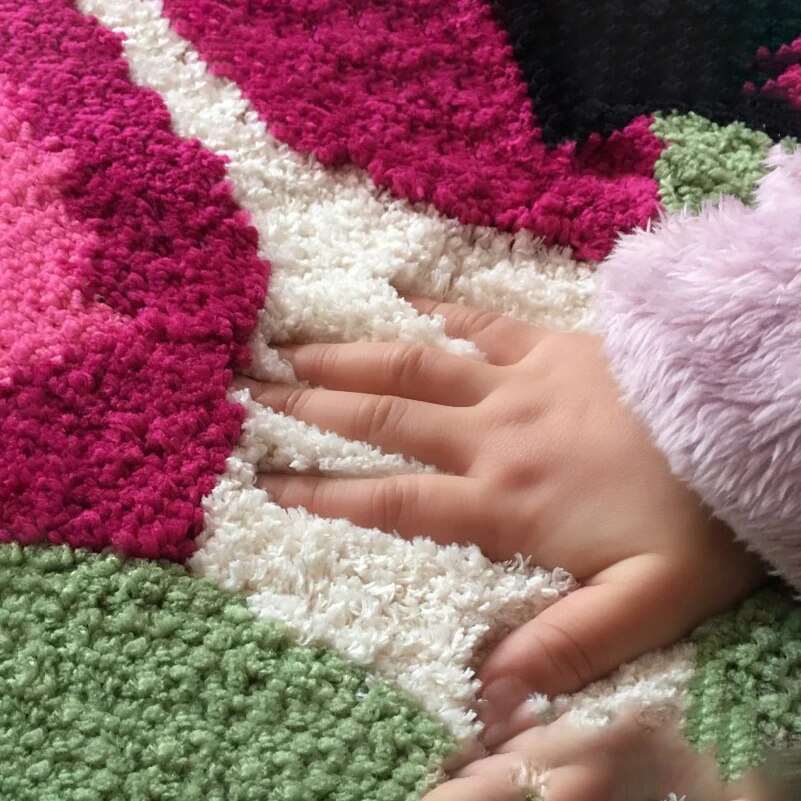 Wild Cherry Bath Mat – Soft Absorbent Bathroom Floor Mat