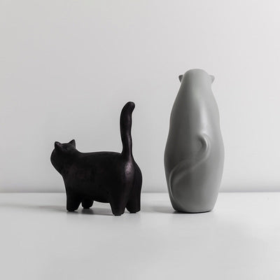 Minimalistic Cat Sculpture - Modern Sitting Figurine