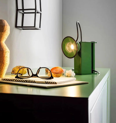 Retro Wall Lamp - Magnetic Head Studio Style Lighting Fixture